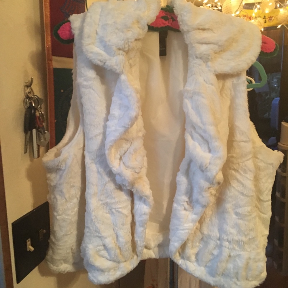 Faux fur cozy white vest